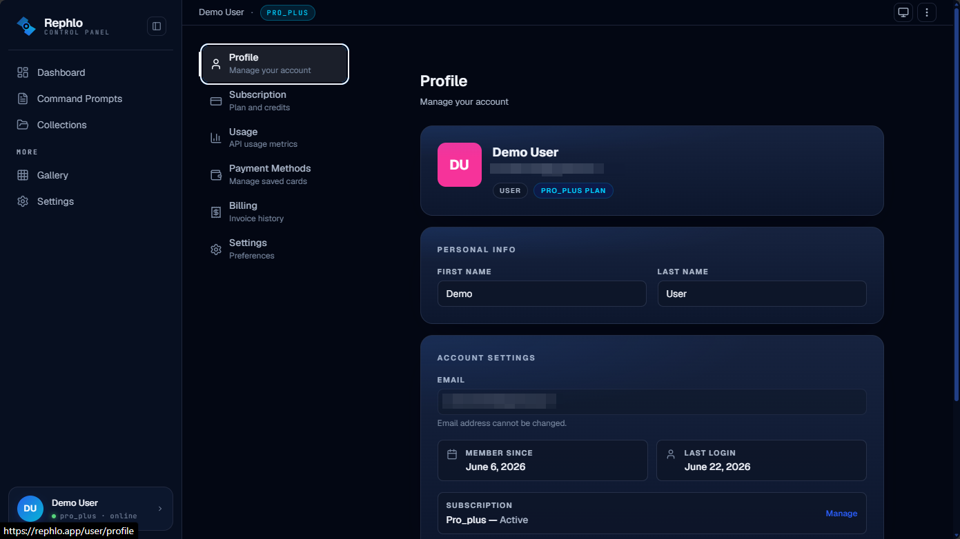 La page de profil web — carte d'en-tête avec avatar/nom/rôle/forfait, un formulaire d'informations personnelles, les paramètres du compte, et une carte Organisation
